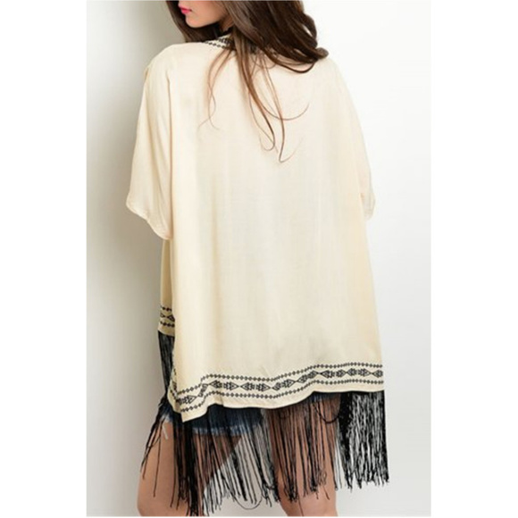 🆕 Cream Fringes Embroider Kimono - Picture 2 of 2